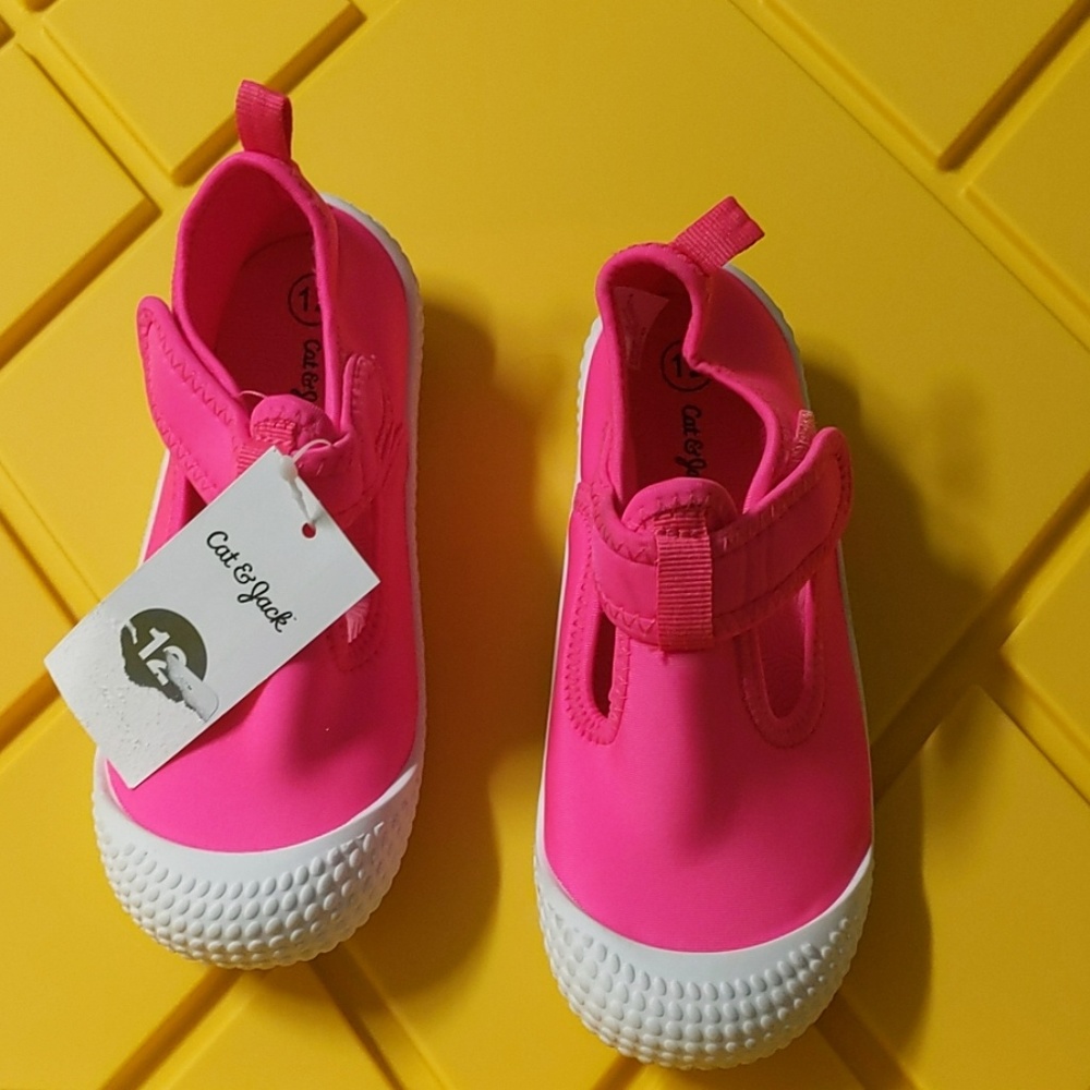 Water shoes